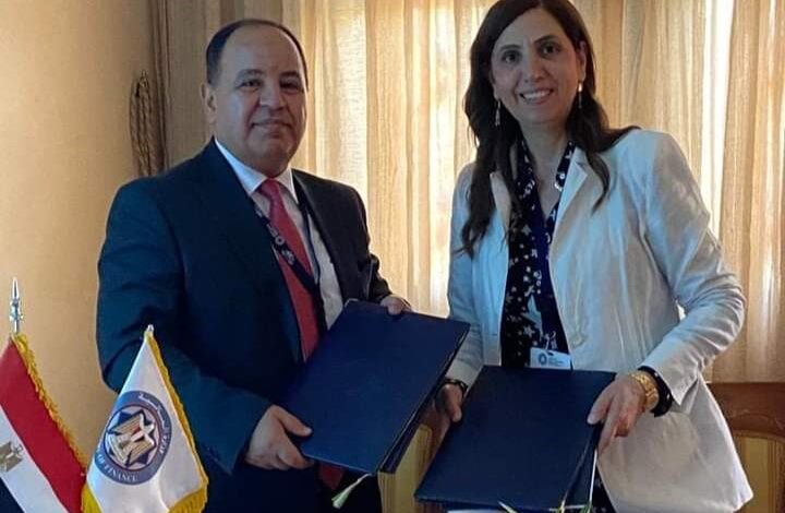 وزير المالية يوقع مذكرة تفاهم مع «الإسكوا»