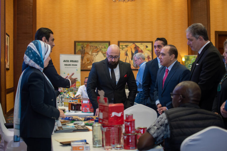 المجموعة المصرية السويسرية خلال البعثة التجارية في كينيا