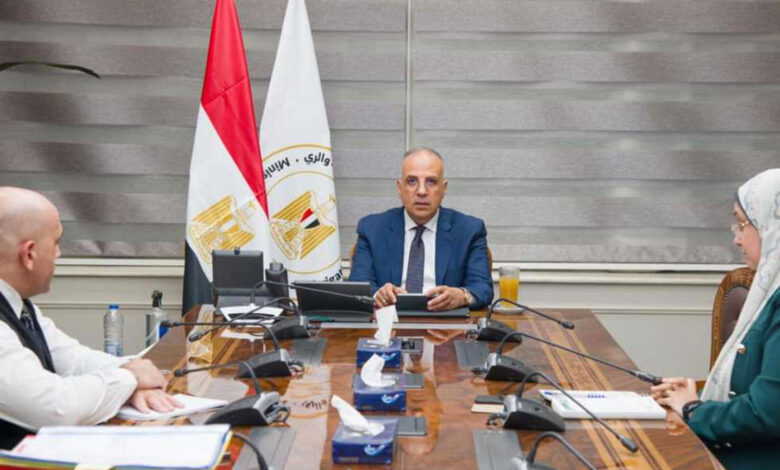 اجتماع وزير الرى