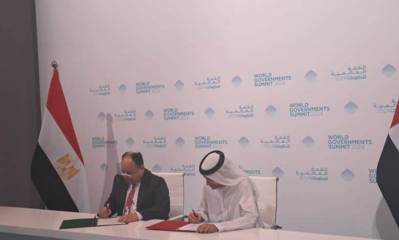 وزير المالية يوقع اتفاق تكميلى مع الإمارات