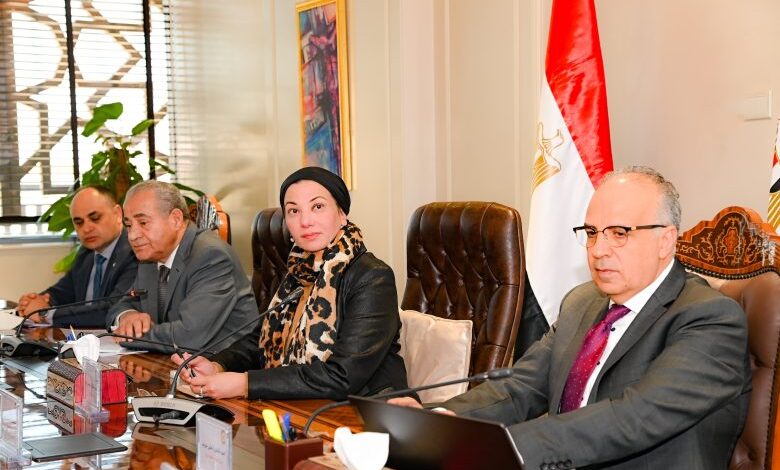 وزراء البيئة والرى والتموين