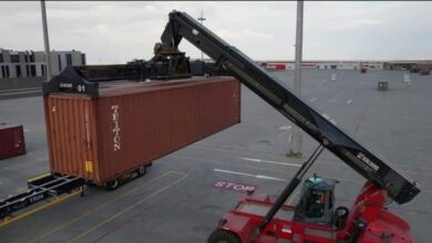 الواردات والصادرات