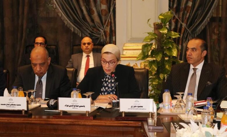 وزيرة البيئة