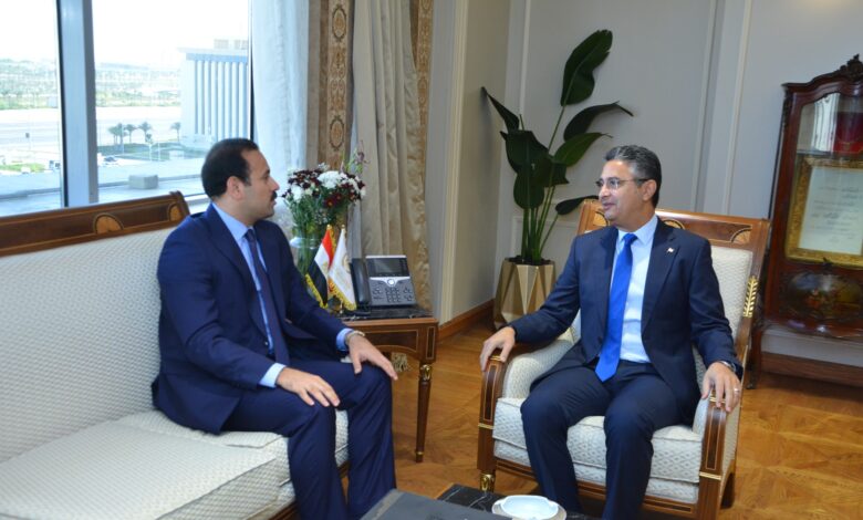 وزير التموين