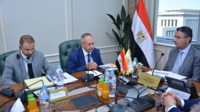 وزير التموين