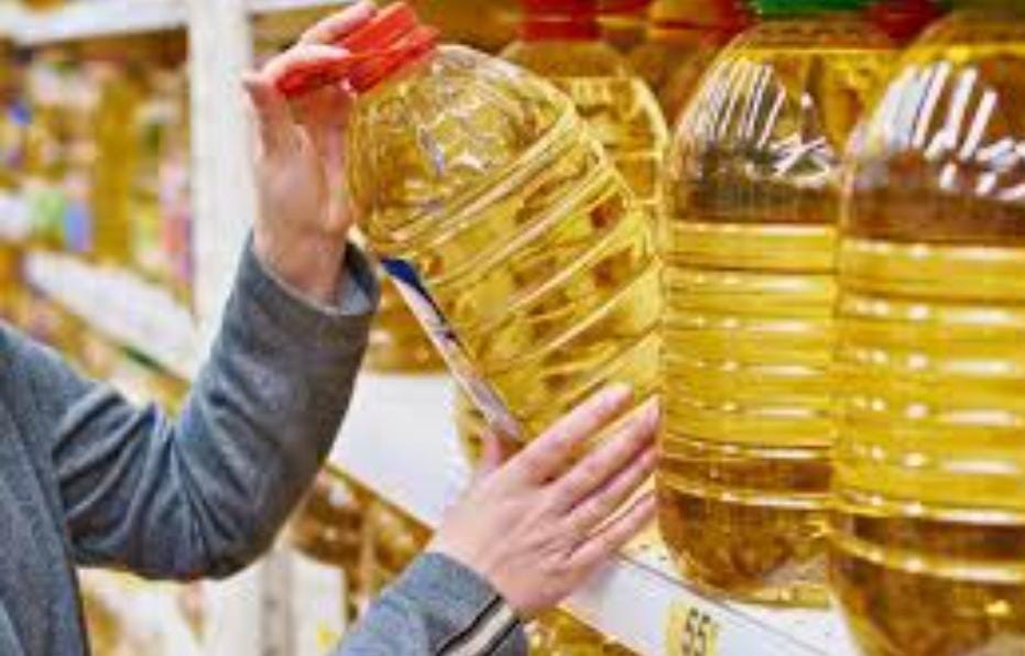 أسعار زيت الطعام بالأسواق اليوم الجمعة