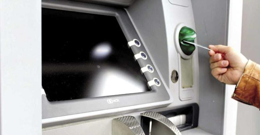 ماكينات الصراف الآلي