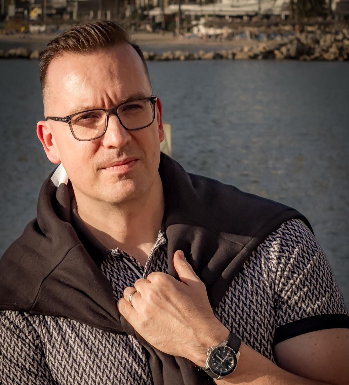 تريفور كونا