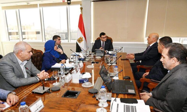 وزير الإسكان
