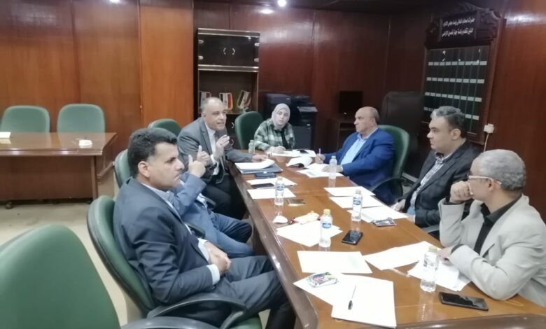 اجتماعاً بمقر جهاز تحسين الأراضي بوزارة الزراعة