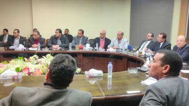 مستثمرو العاشر من رمضان يناقشون فرص الاستثمار الواعدة في المدينة