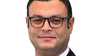 وزير الإسكان والمرافق والمجتمعات العمرانية