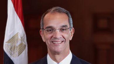 وزير الاتصالات يمثل الرئيس في قمة الذكاء الاصطناعي الدولية