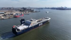 خط "الرورو".. نافذة مصر الجديدة لتصدير المنتجات إلى أوروبا بسرعة وكفاءة