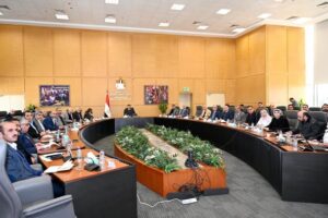 وزير الإسكان يتابع تنفيذ المشروعات السكنية