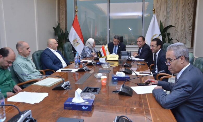 وزير التموين والتجارة الداخلية