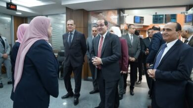 وزير المالية يتابع ميدانيًا.