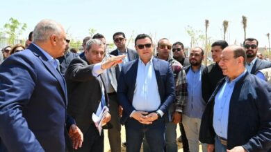 وزير الإسكان والمرافق والمجتمعات العمرانية