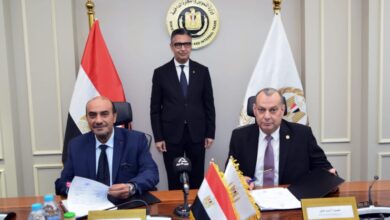 جانب من توقيع عقود الشراكة