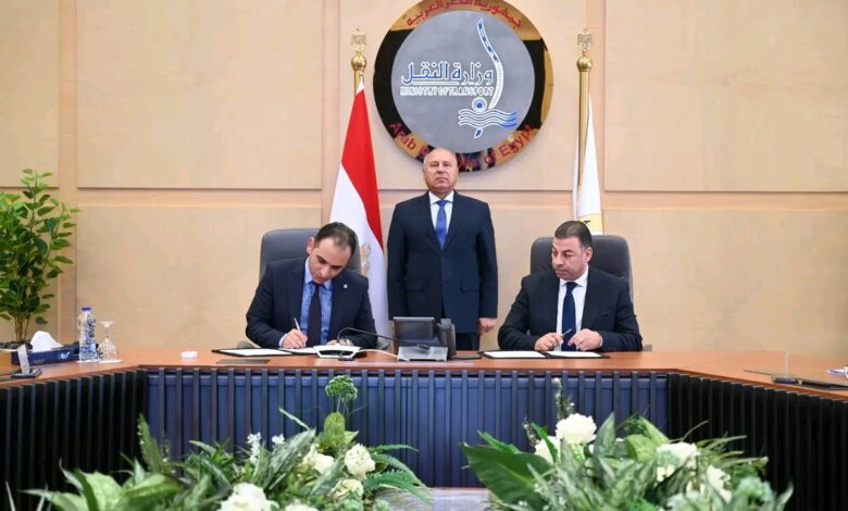 جانب من توقيع الشراكة