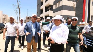 جانب من الجولة التفقدية لوزير الإسكان