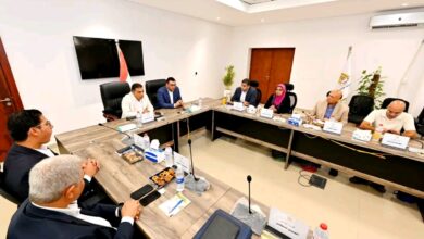 جانب من اجتماع وزير الإسكان