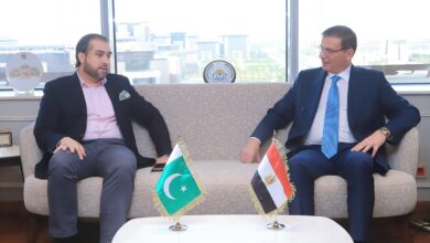 علاء فاروق يبحث مع نظيره الباكستاني فرص التوسع في استصلاح الأراضي