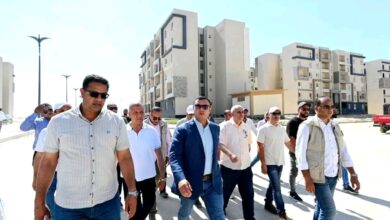 جانب من جولة وزير الإسكان