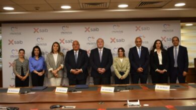 جانب من توقيع البروتوكول 