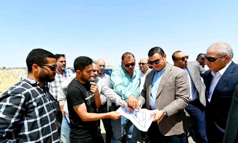 جانب من الجولة التفقدية لوزير الإسكان