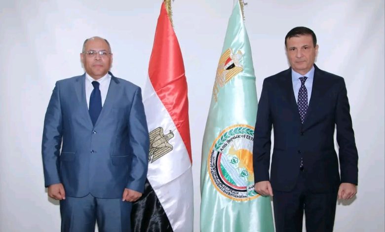 وزير الزراعة وسفير مصر بالكويت