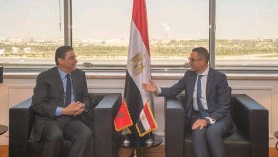 وزير الاستثمار ونظيره المغربي