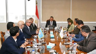 جانب من اجتماع وزير الإسكان 