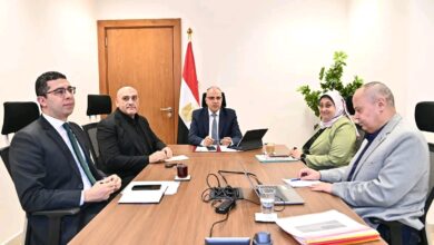 جانب من اجتماع وزير الري