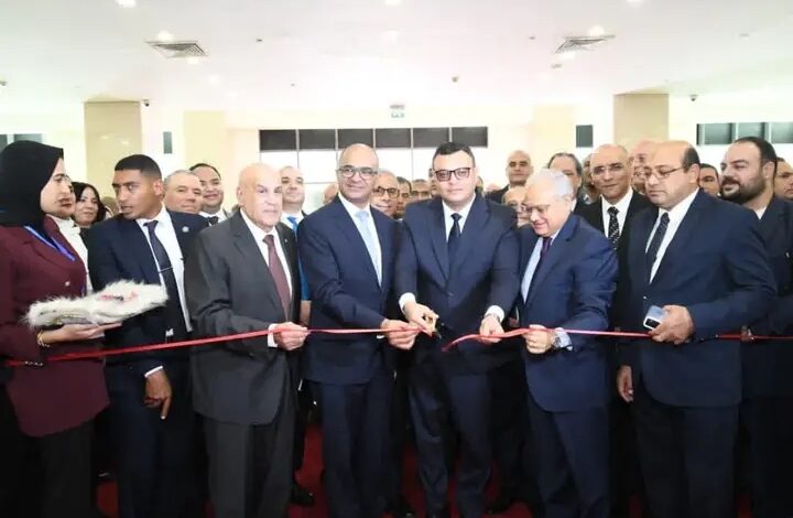 فعاليات المؤتمر الدولي لتكنولوجيا مياه الشرب والصرف الصحي (IWWI 2025)