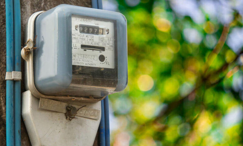 وزارة الكهرباء تكشف سر الاستهلاك المنخفض وتحذر المواطنين