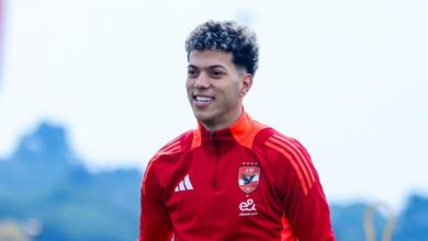 عاجل: إمام عاشور يغلق هاتفه ويغيب عن بعثة الأهلي المسافرة لتنزانيا.. ماذا حدث؟