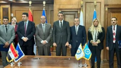 جانب من توقيع البروتوكول