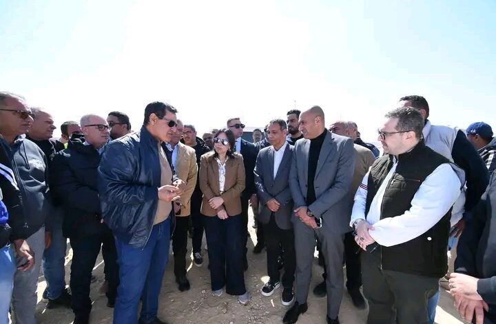 جانب من جولة وزيرة الاسكان