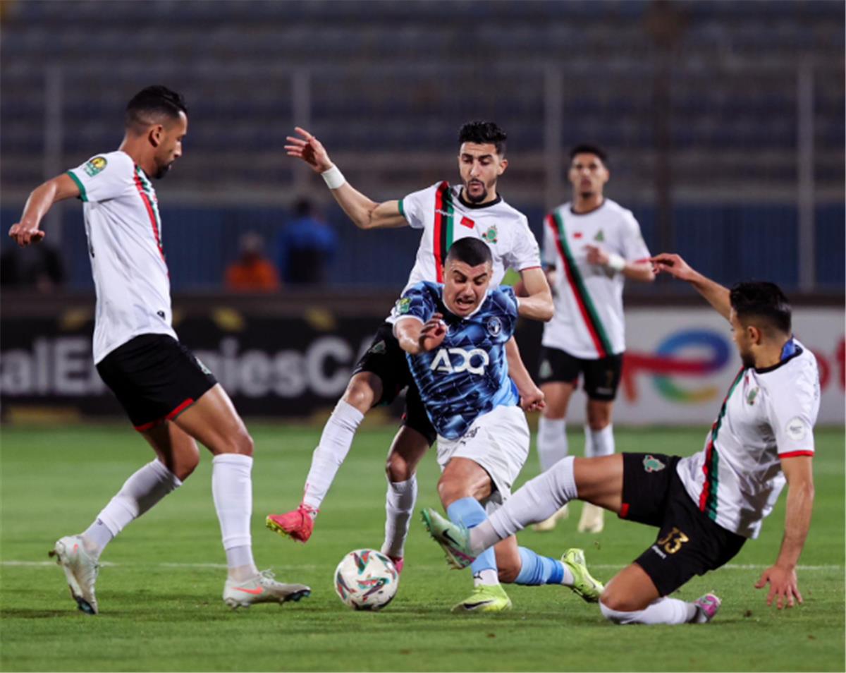 رسمياً.. غيابات تضرب الجيش الملكي قبل موقعة بيراميدز في دوري أبطال أفريقيا