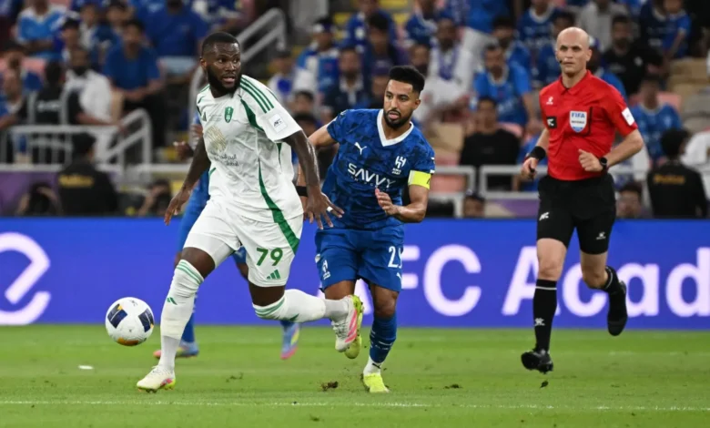اشتعال المنافسة في الدوري السعودي.. هل ينجح الهلال في فض الشراكة مع الأهلي اليوم؟