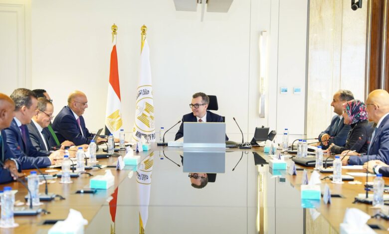 التخطيط والتنمية الاقتصادية وجهاز المشروعات