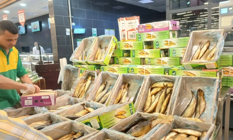 أسعار الرنجة والفسيخ في الأسواق: تبدأ من 110 جنيهات.. وهذا سعر الكيلو الفاخر