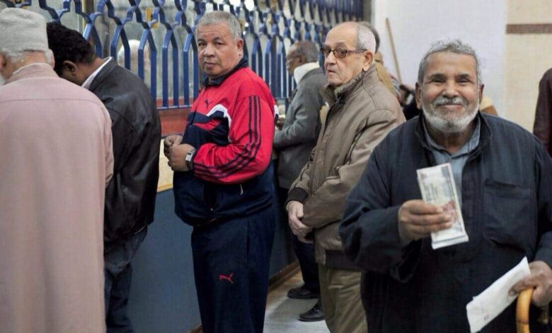 تفاصيل رفع سن التقاعد والمميزات الإضافية للعاملين بعد الستين.. إليك القصة كاملة