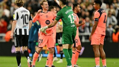 تشكيل برشلونة المتوقع أمام نيوكاسل يونايتد.. فليك يتحدى الغيابات في ليلة الحسم الأوروبي