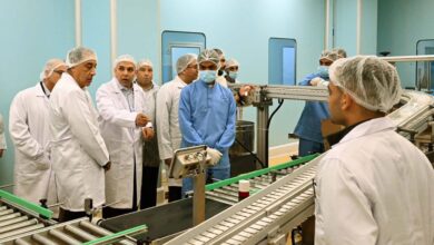 رئيس الوزراء يفتتح توسعات مصنع أدوية بالسخنة